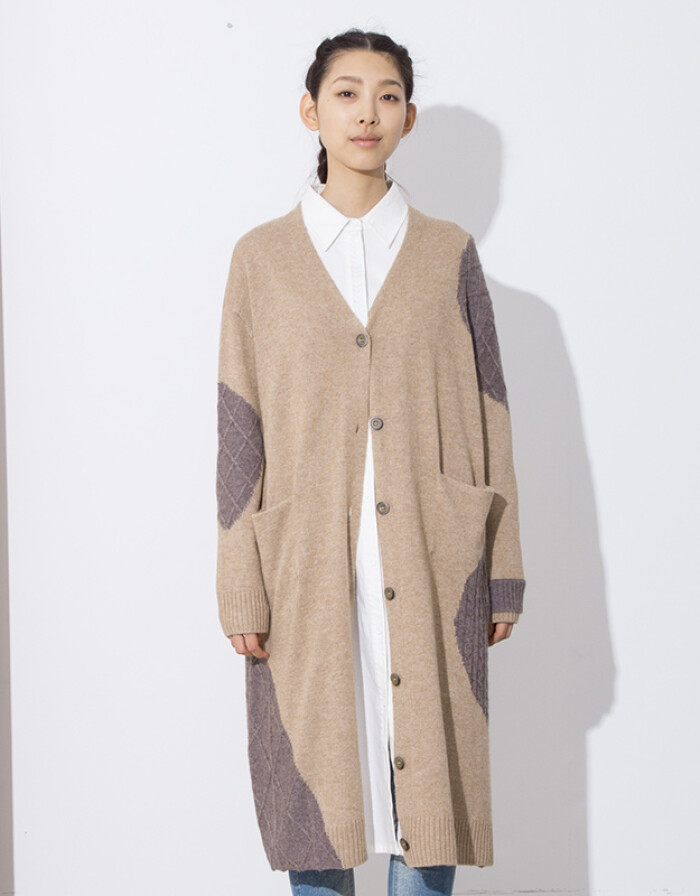 MOVEUP幻走.FUN系列 2016冬新品 V领不对称袖口中长毛织开衫 军绿色 160/80A/S